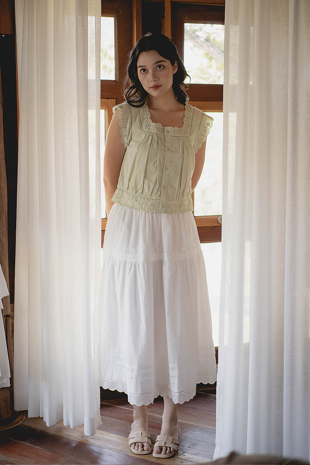 Clover Broderie Maxi Skirt (White)