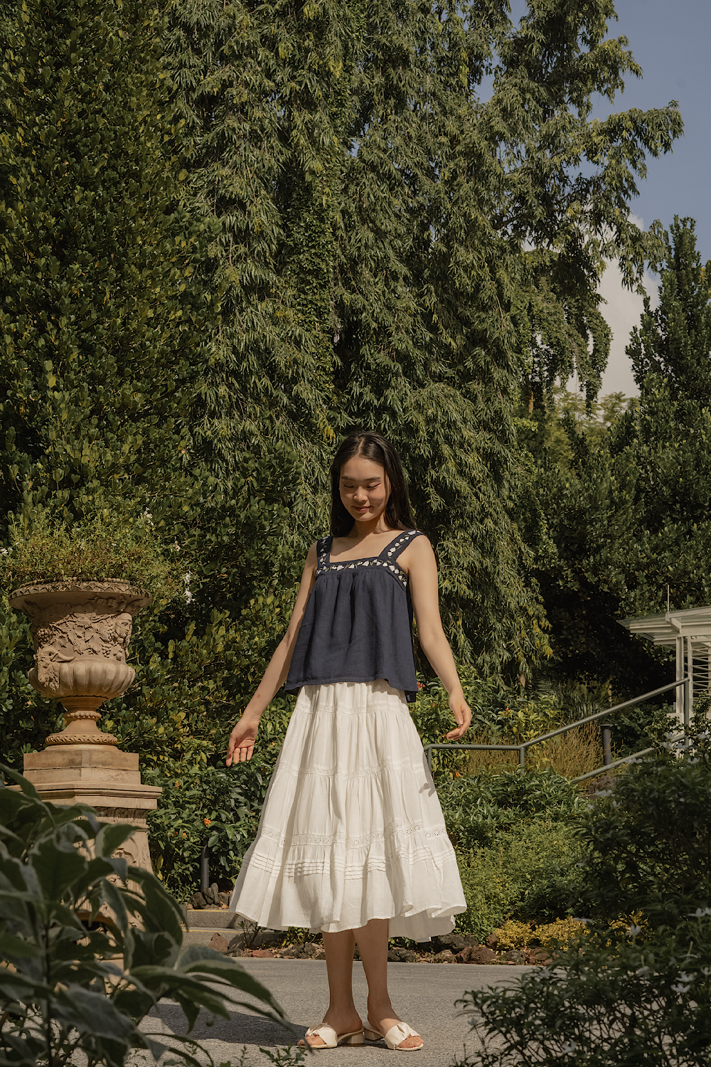 Lily of the Valley Embroidery Tent Top (Navy)