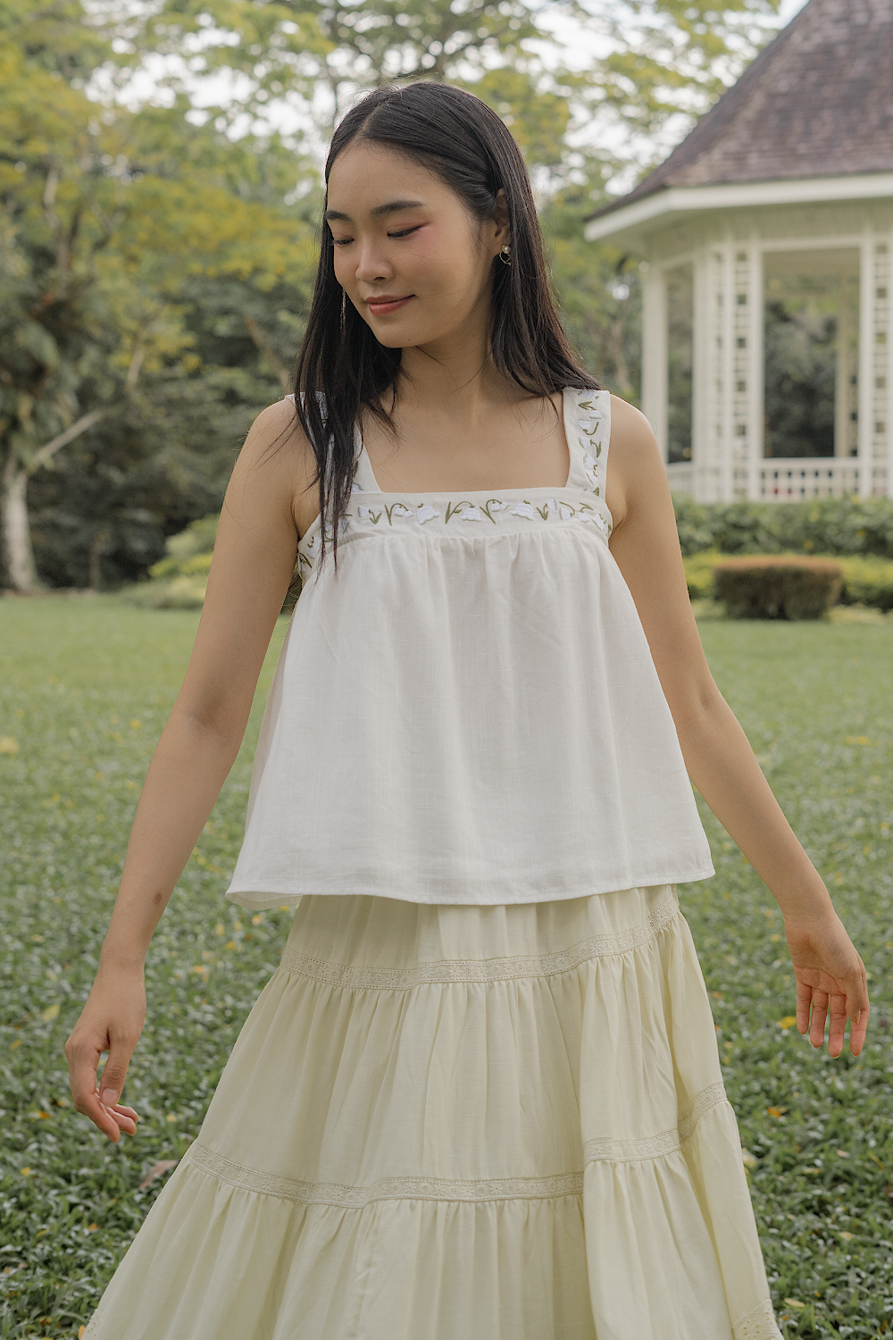 Lily of the Valley Embroidery Tent Top (White)