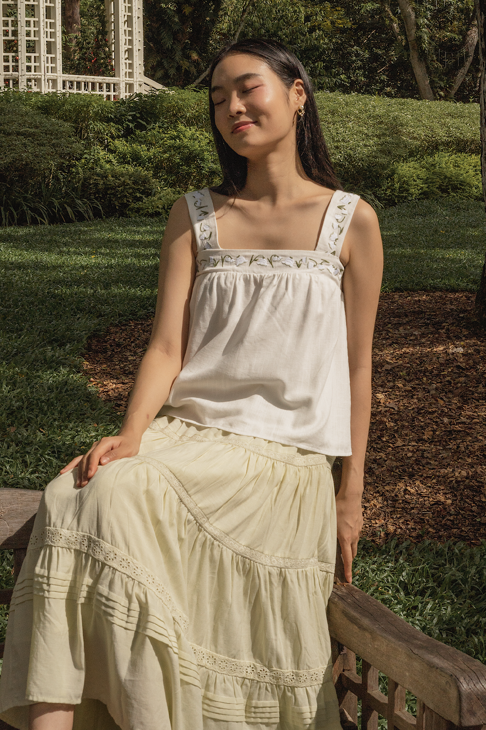 Lily of the Valley Embroidery Tent Top (White)