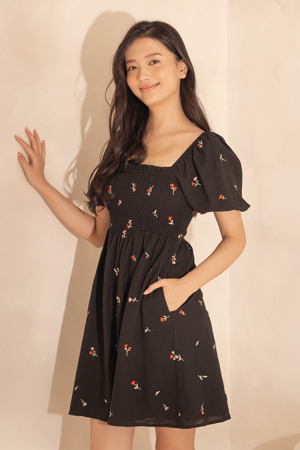 Chérie Shirred Puff Sleeve Dress (Black)