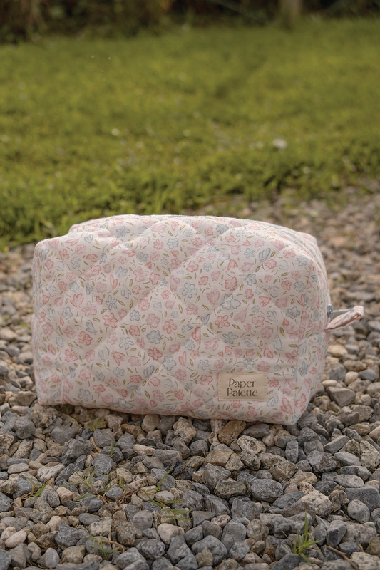 Hana Quilted Pouch (Hydrangea Blue)