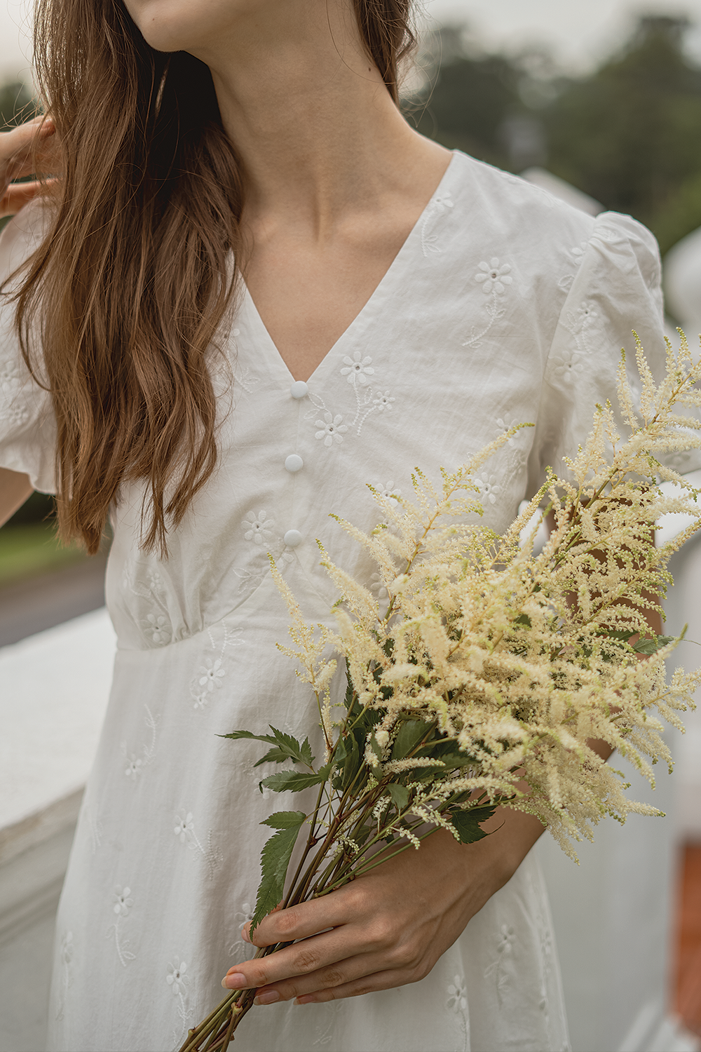 Meadows Broderie Puffy Dress (White)