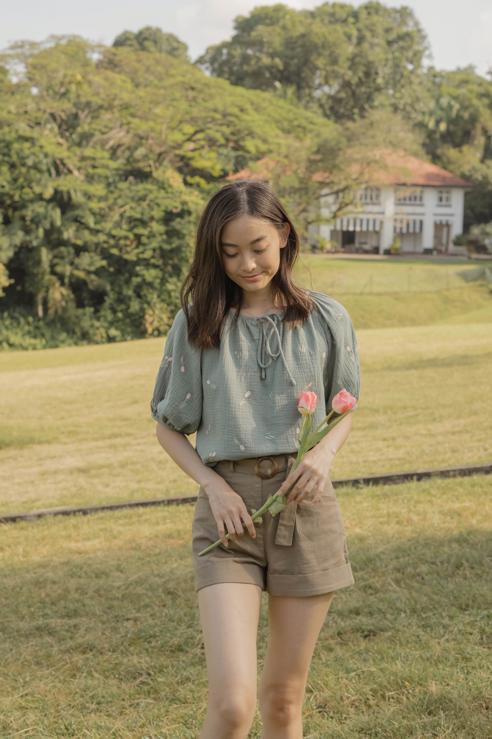 Tulips Embroidery Billowy Blouse (Willow)