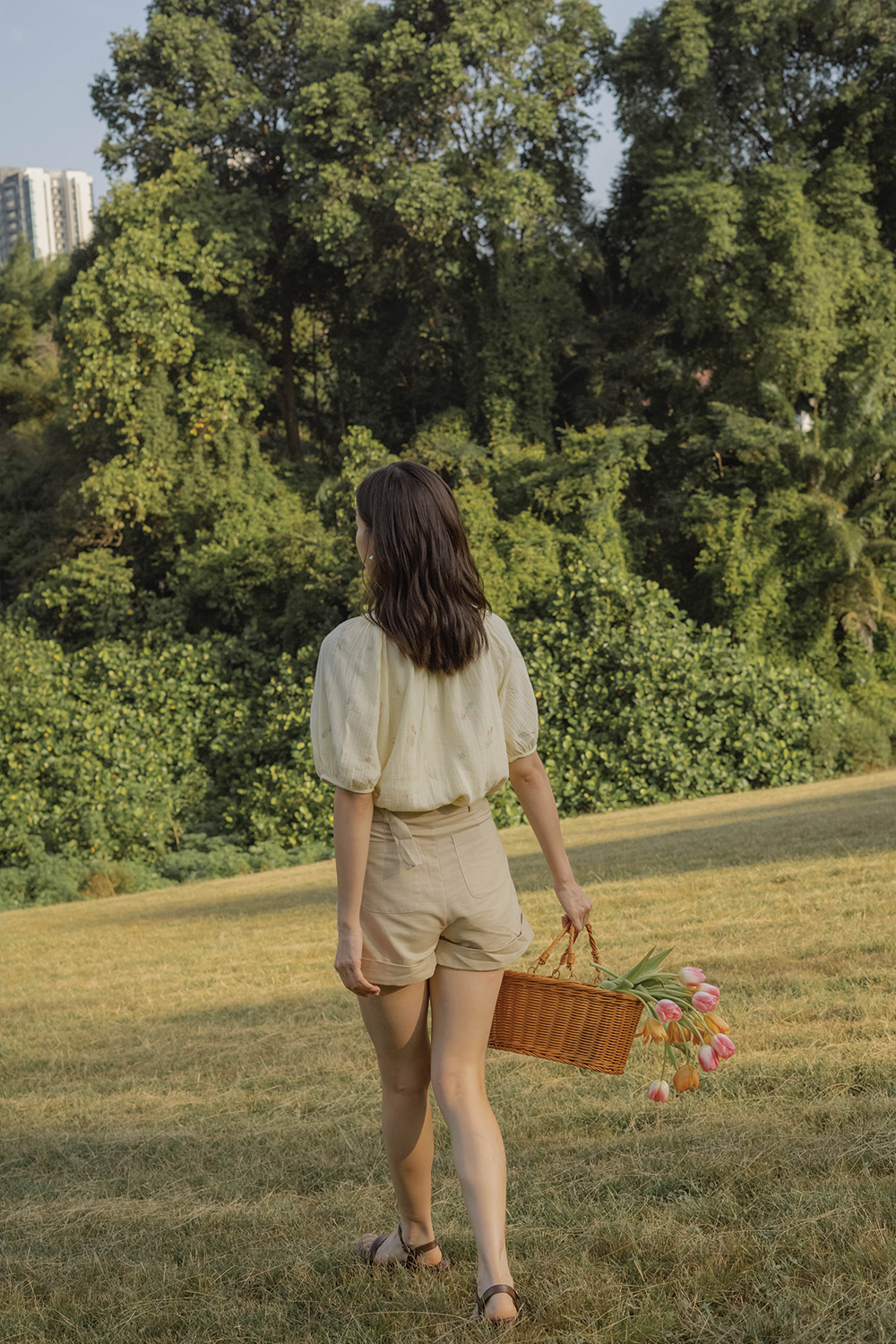 Weekender Buckle Shorts (Tea)