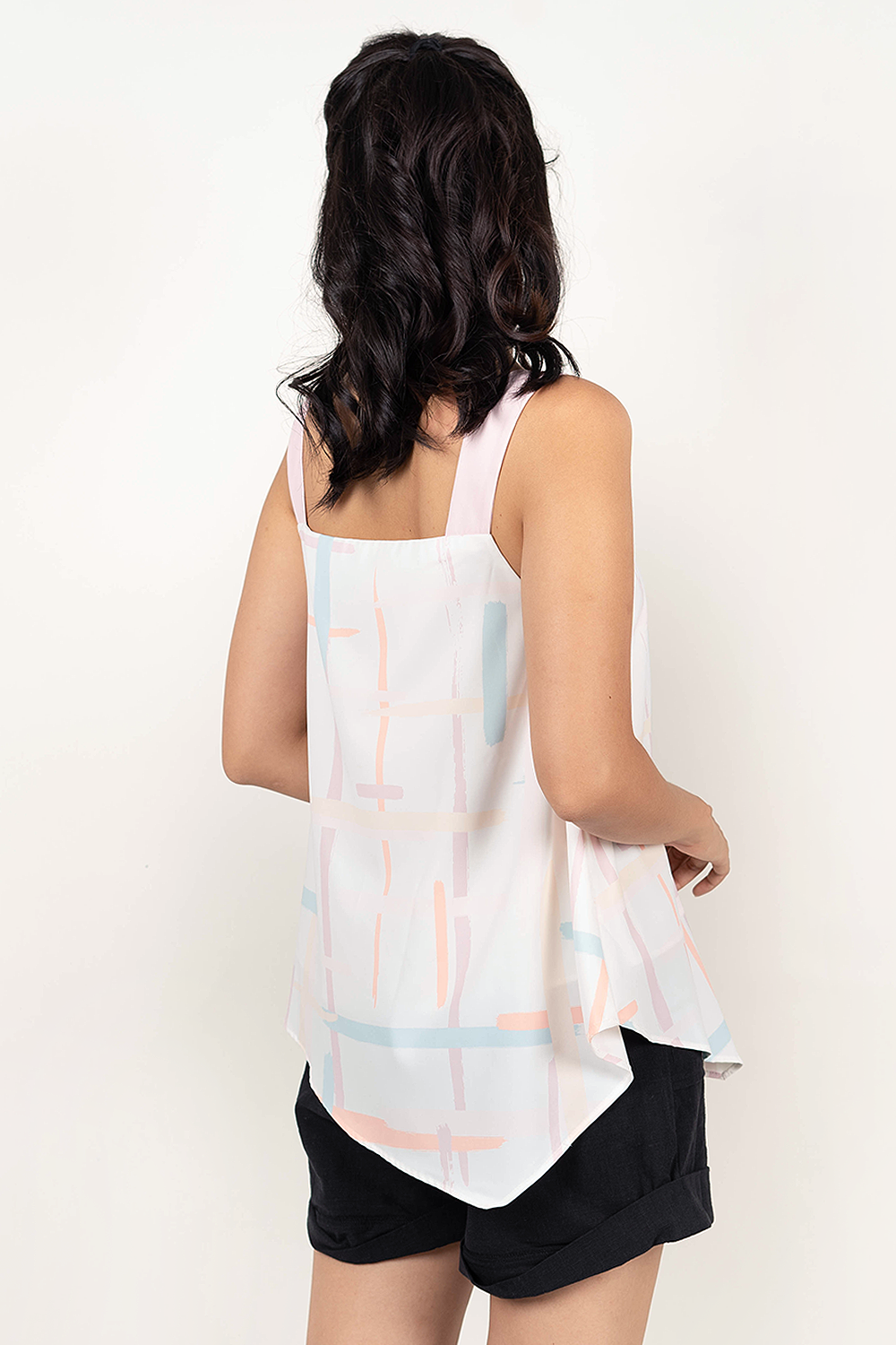 Lattice Asymmetrical Top