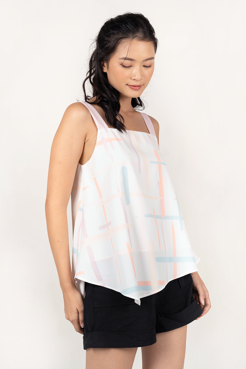 Lattice Asymmetrical Top