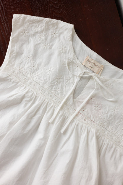 [B-goods] Meadows Broderie Relaxed Blouse (White)