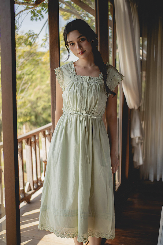 Clover Broderie Square Drawstring Dress (Sage)