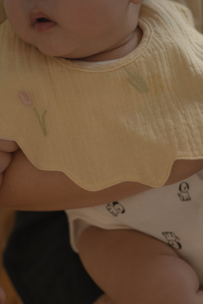 Tulips Sunshine Bibs Set