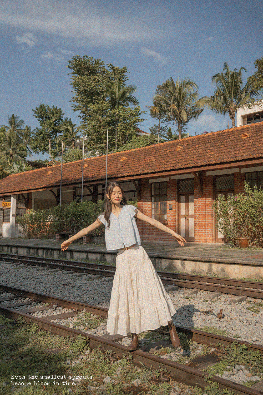 Floret Flutter Blouse (Cloud Blue)
