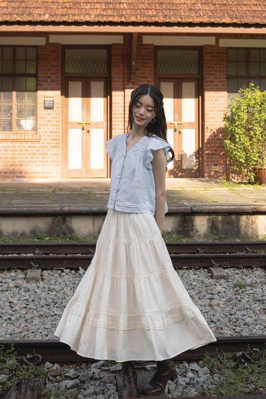 (Pre-order) Floret Flutter Blouse (Cloud Blue)