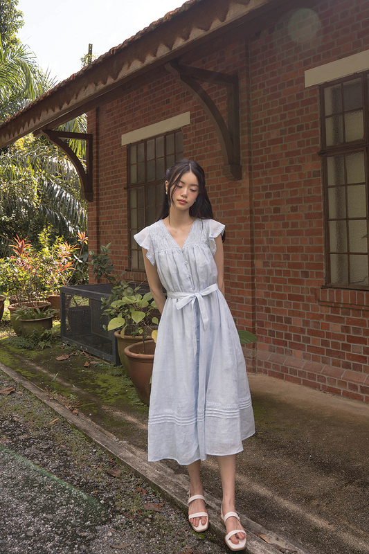 Floret Flutter Dress (Cloud Blue)