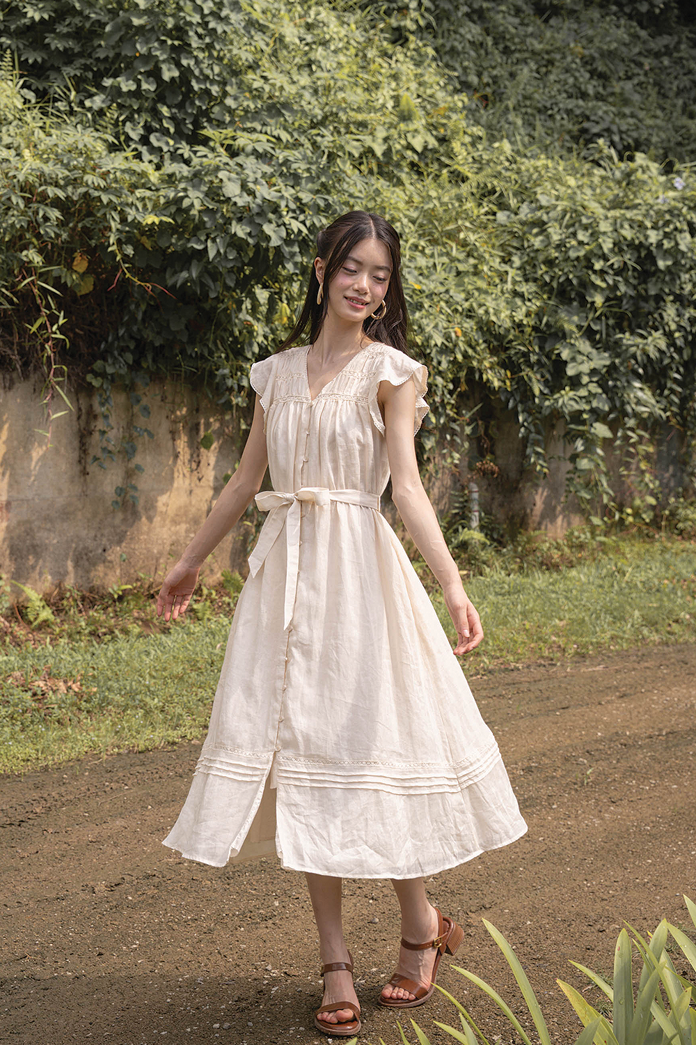 Floret Flutter Dress (Soft Oat)