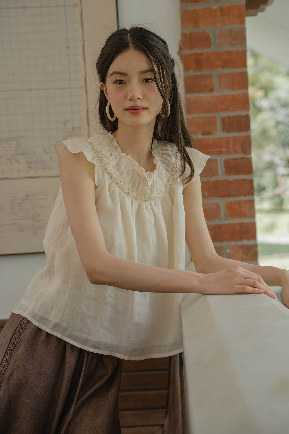 Floret Gathered Blouse (Soft Oat)