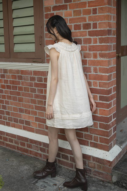 Floret Gathered Dress (Soft Oat)