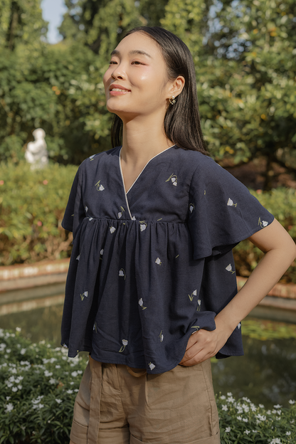 Lily of the Valley Embroidery Flutter Blouse (Navy)