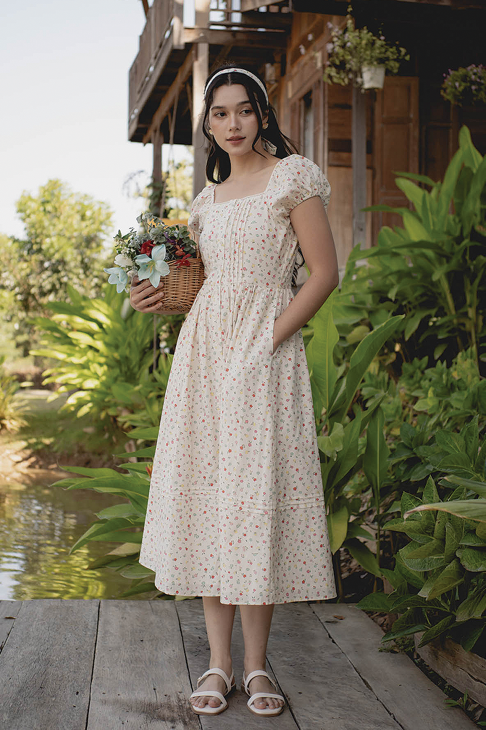 Poppies Button Dress (Vibrant Blue)