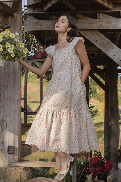 Poppies Scallop Hem Dress (Vintage Lilac)