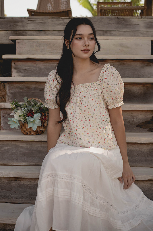 Poppies Puffy Blouse (Vibrant Blue)