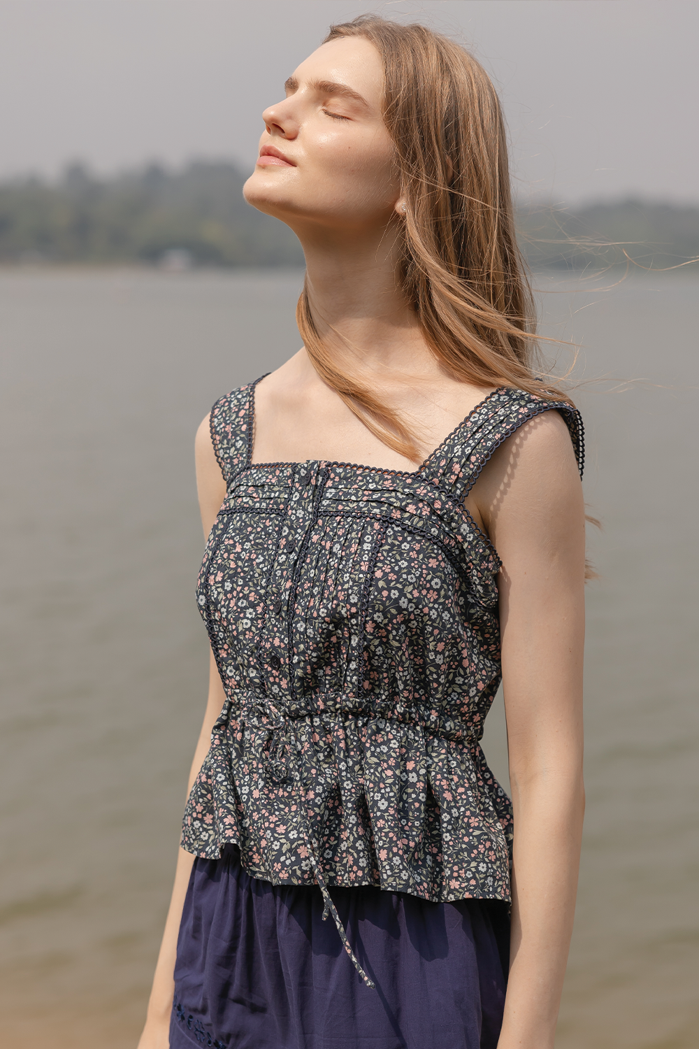 Bloom Pintuck Drawstring Top (Navy)