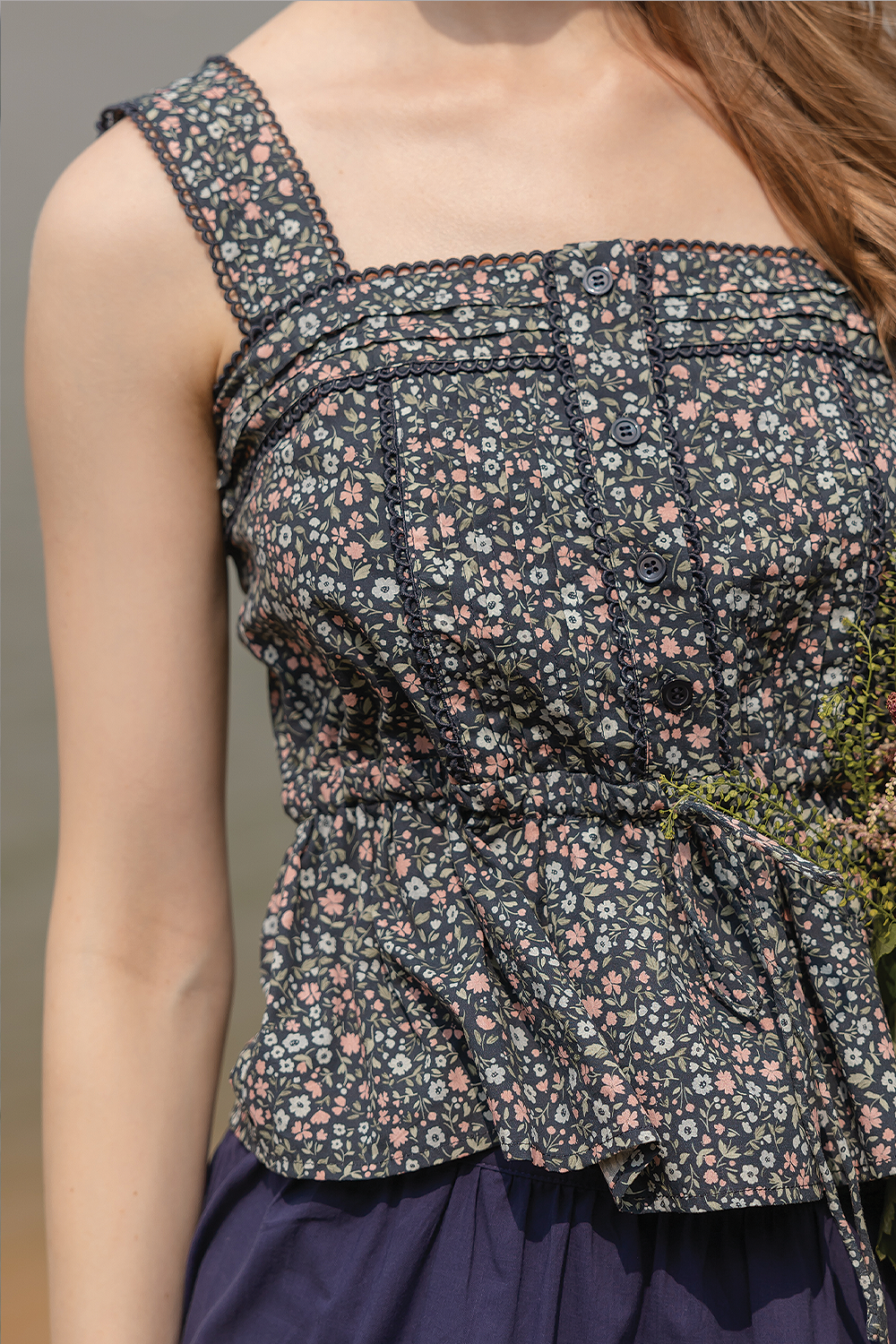 Bloom Pintuck Drawstring Top (Navy)