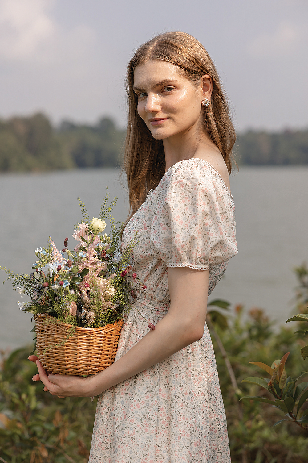 Bloom Puffy Button Down Dress (Ivory)