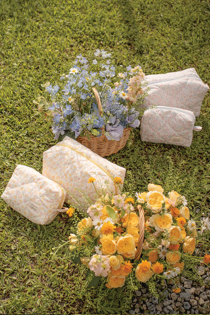 Hana Quilted Pouch (Hydrangea Blue)