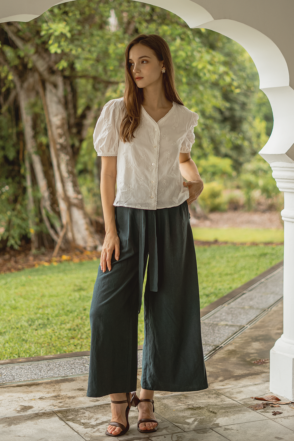 Meadows Broderie Button Blouse (White)