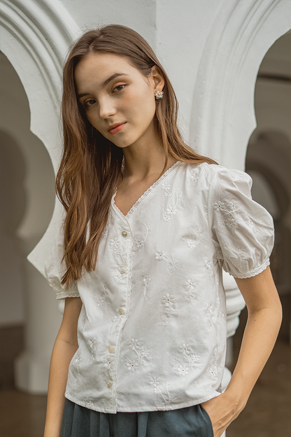 Meadows Broderie Button Blouse (White)
