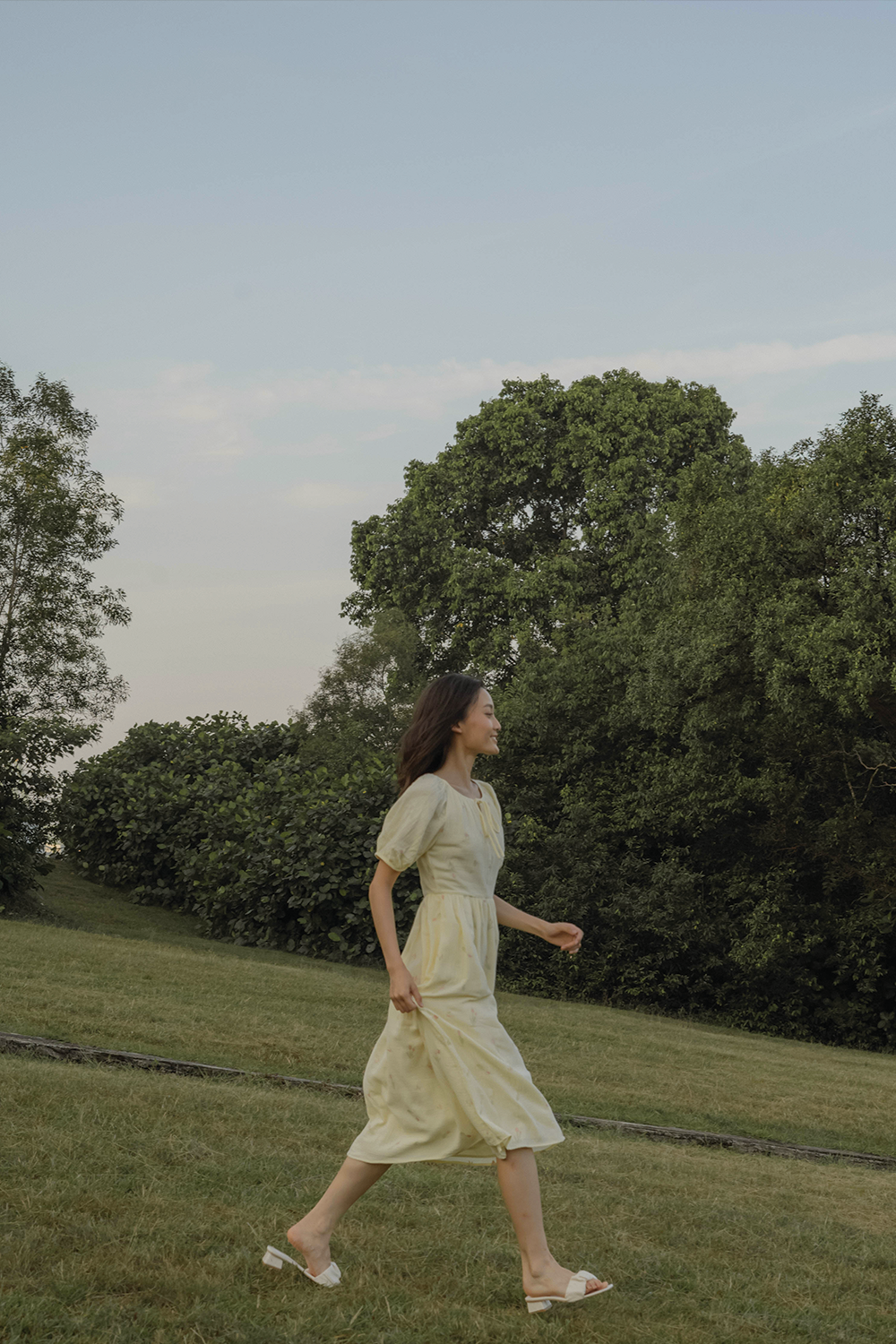 Tulips Embroidery Knotted Dress (Daylight)
