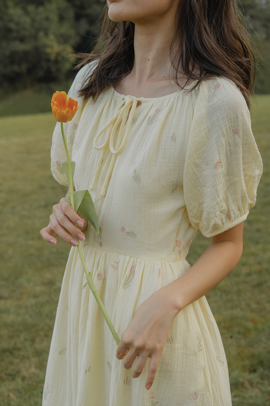 Tulips Embroidery Knotted Dress (Daylight)