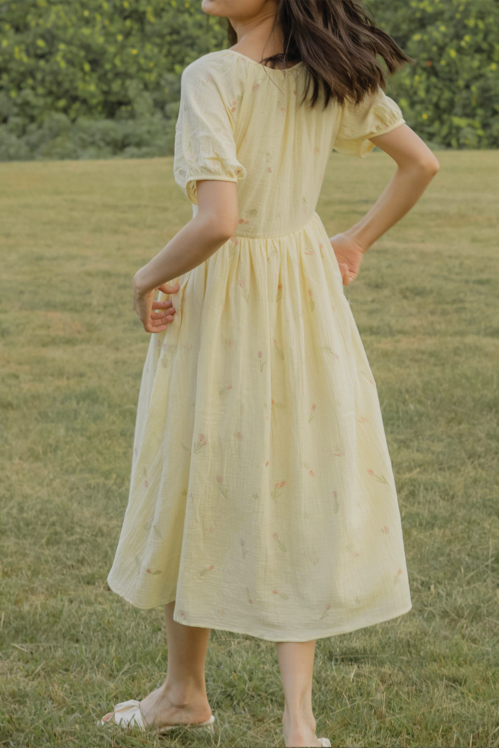 Tulips Embroidery Knotted Dress (Daylight)