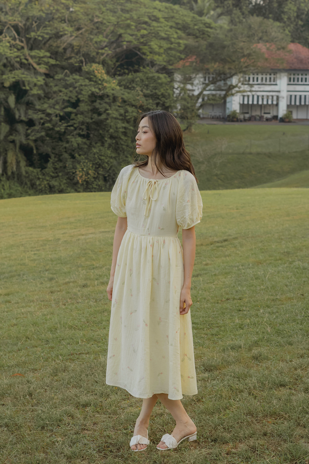 Tulips Embroidery Knotted Dress (Daylight)